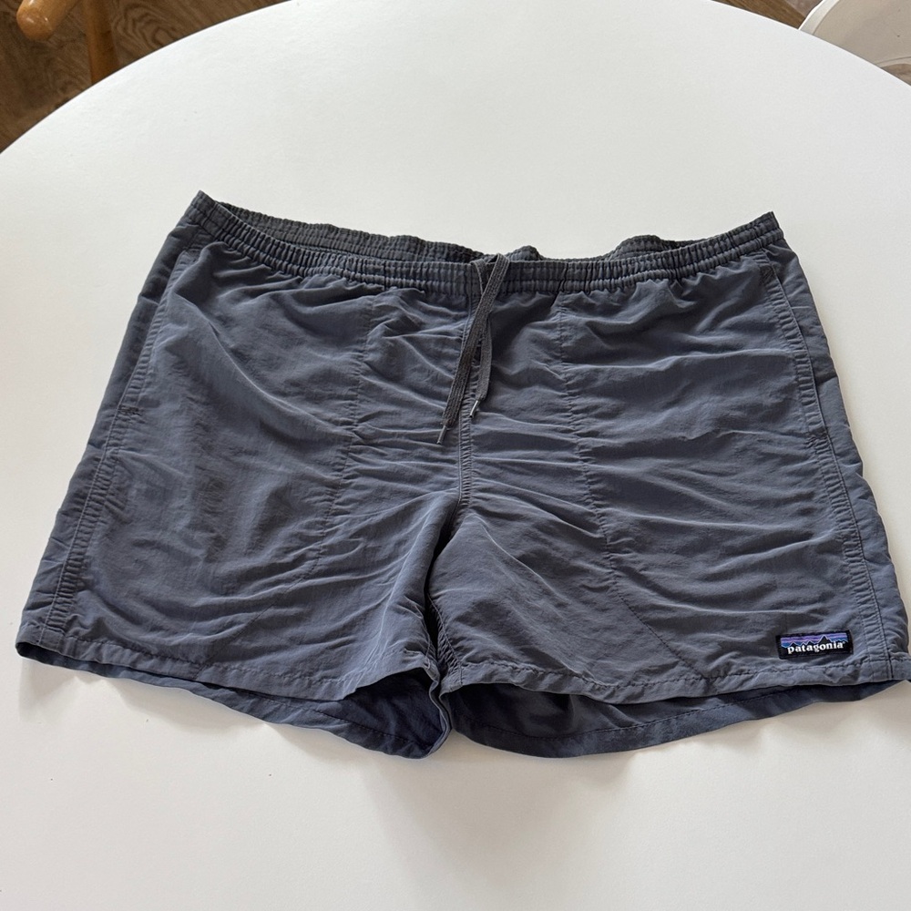 Patagonia Men's Baggies 5 in inseam Charcoal Athletic Shorts